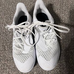 Nike zoom volleyball sneaker